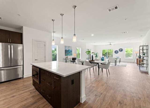 Property at 6444 Burnet Rd #204, Austin, TX 78757, 1 bed, 1 bath