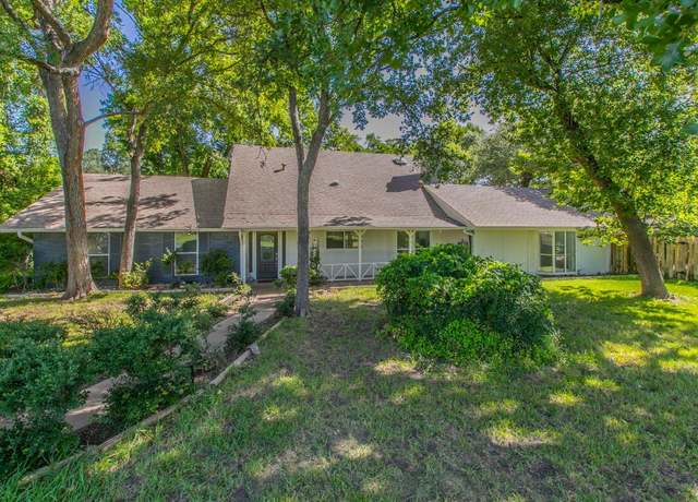 Property at 1905 Great Oaks Dr, Round Rock, TX 78681, 4 beds, 2.5 baths