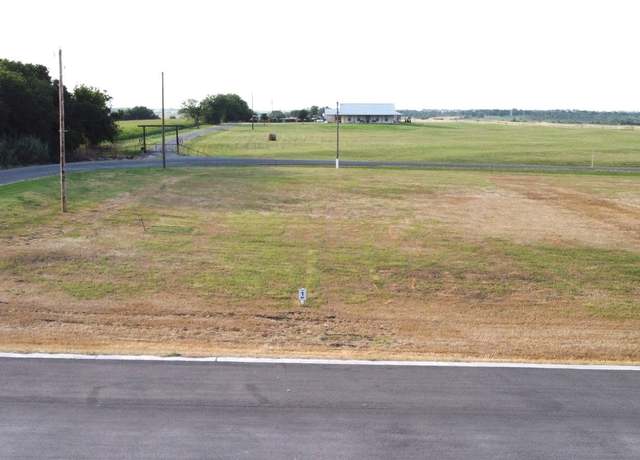 Property at 221 Tigerlily Way, Thrall, TX 76578