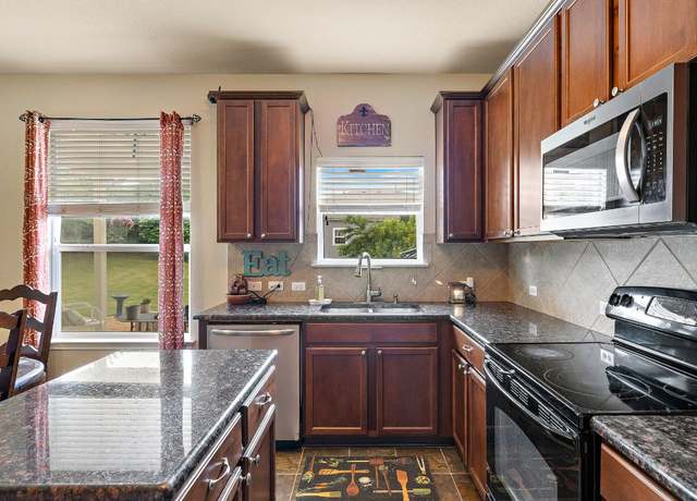 Property at 326 Comal Run, Hutto, TX 78634, 3 beds, 2.5 baths