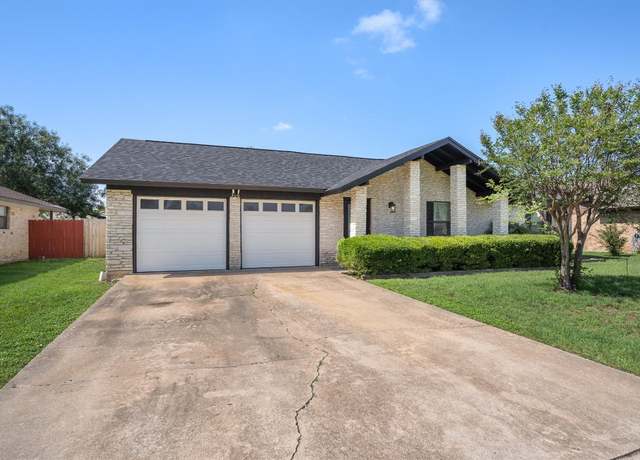 Property at 306 Drake Ln, Taylor, TX 76574, 3 beds, 2 baths