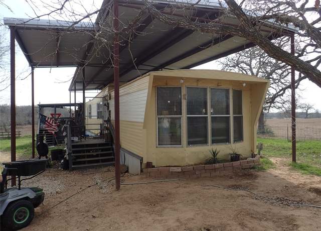 Property at 336 Boulder Ln, Dale, TX 78616, 2 beds, 1.5 baths