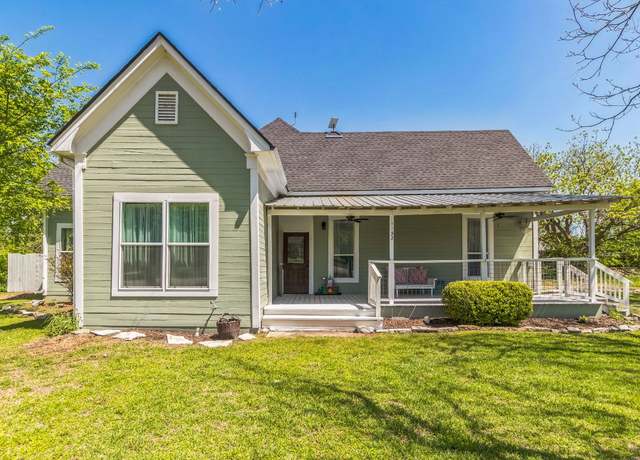 Property at 1132 W Clark St, Bartlett, TX 76511, 3 beds, 2 baths