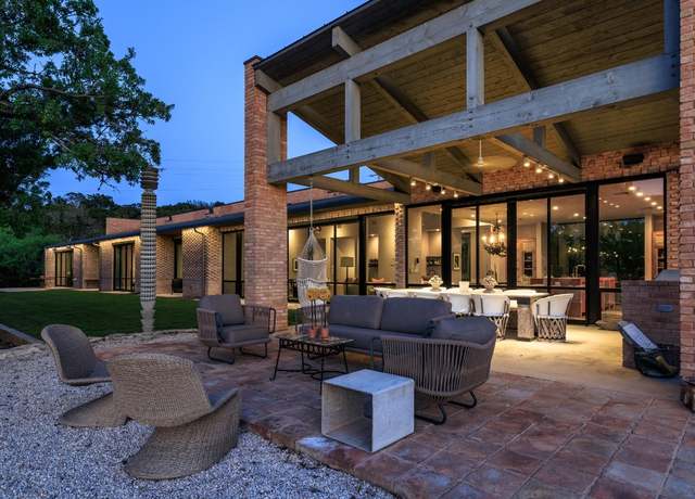 Property at 115 Seale Hill Rd, Comfort, TX 78013, 4 beds, 3.5 baths