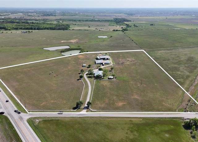 Property at 111 Lund Rd, Elgin, TX 78621