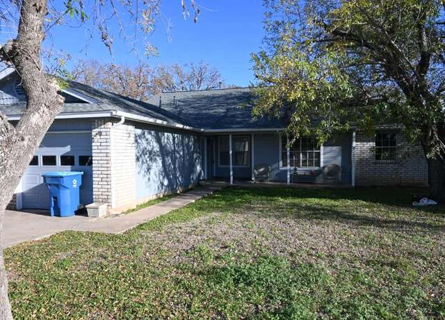 Property at 817 Lexington Rd, Elgin, TX 78621, 5 beds, 4 baths