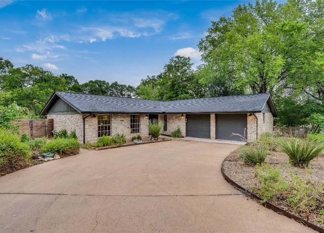Property at 2306 Loyola Ln, Austin, TX 78723, 3 beds, 2 baths