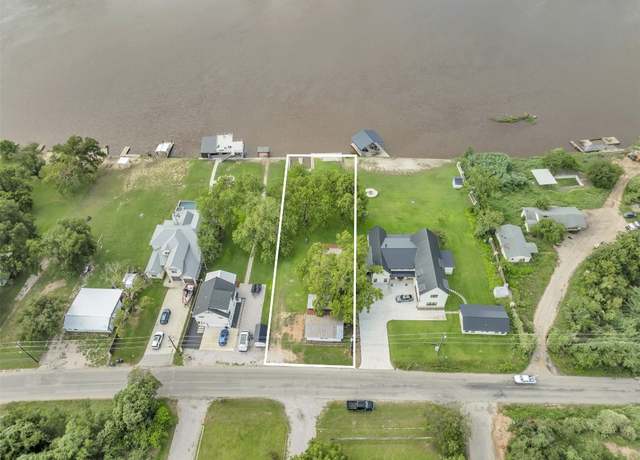 Property at 2622 River Oaks Dr, Kingsland, TX 78639, 1 bed, 1 bath