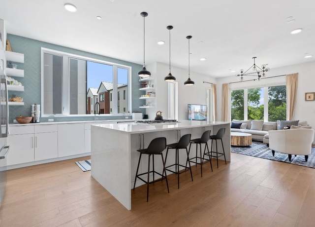 Property at 3100 Menchaca Rd #48, Austin, TX 78704, 3 beds, 3.5 baths