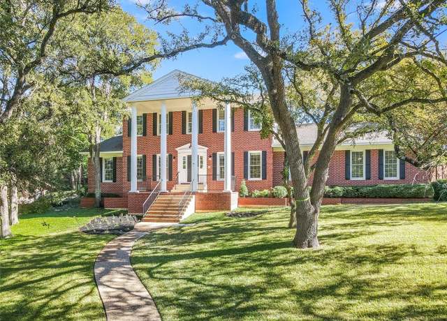 Property at 203 Wallis Dr, Austin, TX 78746, 4 beds, 3 baths