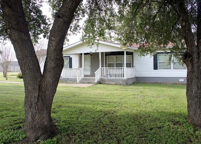 Property at 12000 Mustang Mesa Dr, Buda, TX 78610, 4 beds, 2.5 baths