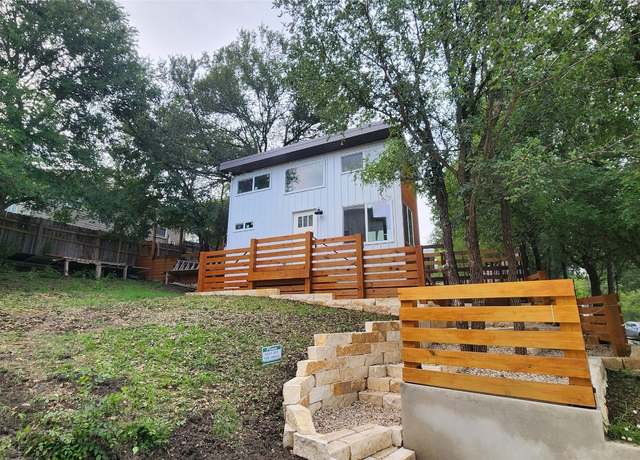 Property at 1134 Lott Ave, Austin, TX 78721, 1 bath