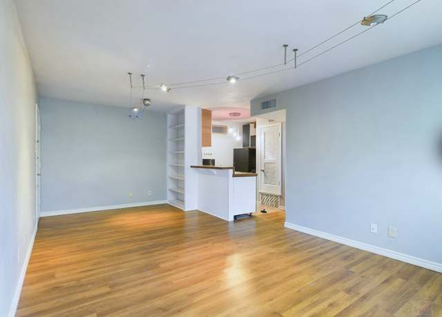 Property at 4306 Avenue A Ave #114, Austin, TX 78751, 2 beds, 1 bath