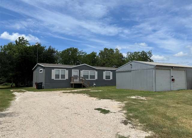 Property at 815 Track Rd, Dale, TX 78616, 3 beds, 2 baths