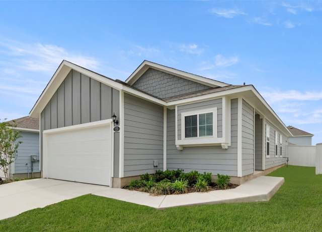 Property at 125 Honeybee Ln, Elgin, TX 78621, 2 beds, 2 baths