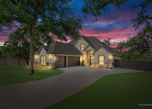 Property at 204 Lago Viento Ln, Belton, TX 76513, 4 beds, 3.5 baths
