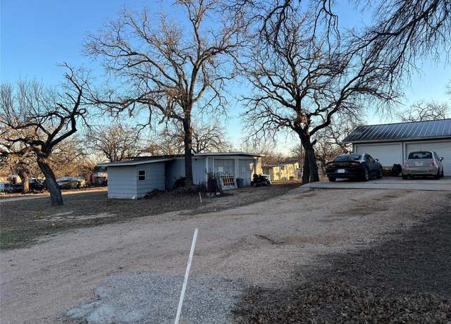 Property at 112 E Stonecastle Dr, Granite Shoals, TX 78654, 3 beds, 2 baths