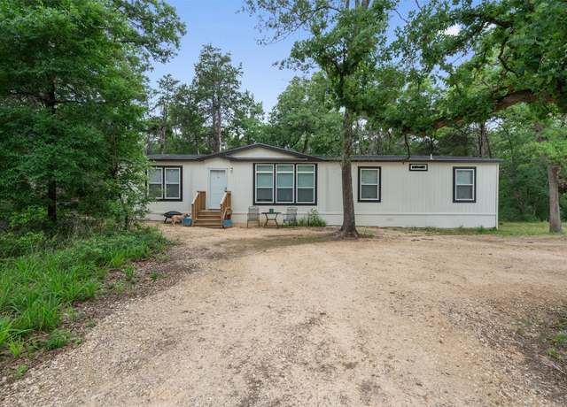 Property at 1735 Cr C Rd, Lexington, TX 78947, 3 beds, 2 baths