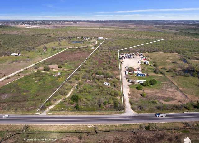 Property at 10745 N Camino Real, Uhland, TX 78640