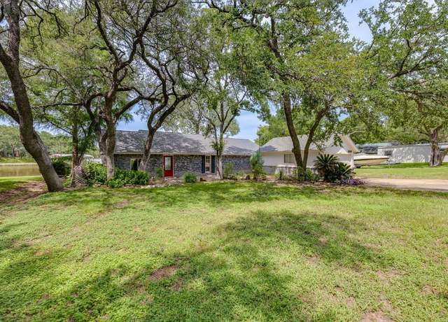 Property at 214 Island Lodges Dr, Buchanan Dam, TX 78609, 3 beds, 2 baths