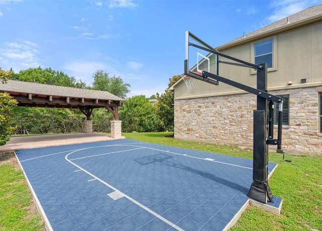 Property at 507 Wester Ross Ln, Lakeway, TX 78738, 5 beds, 4 baths