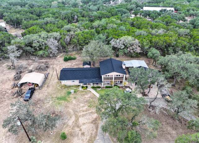 Property at 4948 Travis Oaks Dr, Marble Falls, TX 78654, 3 beds, 3 baths