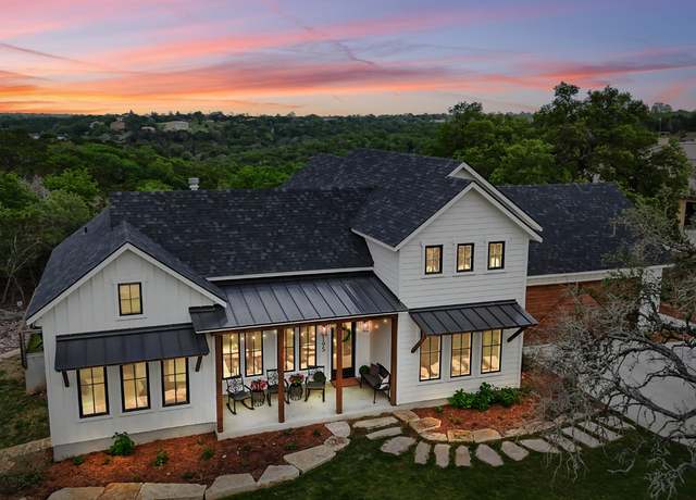 Property at 195 Mackay Dr, Kerrville, TX 78028, 4 beds, 3 baths