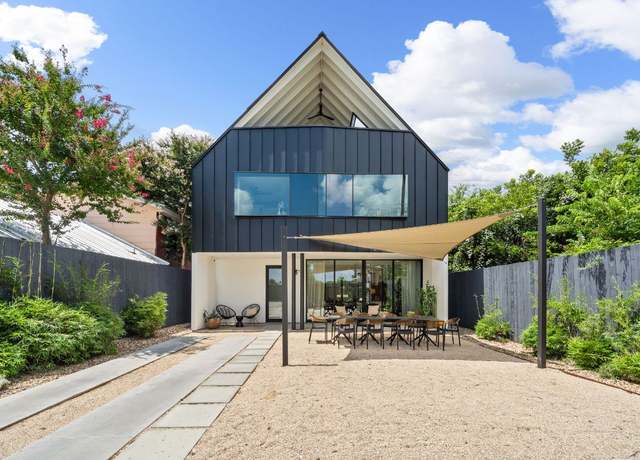 Property at 2309 E 5th St, Austin, TX 78702, 4 beds, 3.5 baths