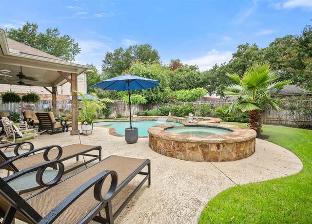 Property at 1215 Boerne Dr, Cedar Park, TX 78613, 4 beds, 2.5 baths