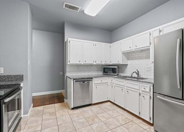 Property at 2414 Longview St #303, Austin, TX 78705, 2 beds, 2 baths