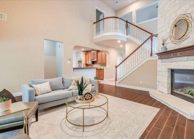 Property at 8024 Levata Dr, Austin, TX 78739, 5 beds, 2.5 baths