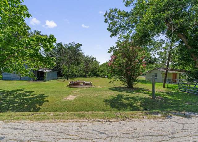 Property at 101 West Ave, Florence, TX 76527
