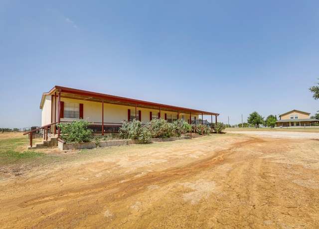 Property at 345 Roemer Rd, Elgin, TX 78621, 9 beds, 4 baths