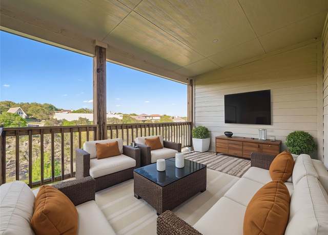 Property at 507 Venture Blvd S, Point Venture, TX 78645, 3 beds, 2 baths