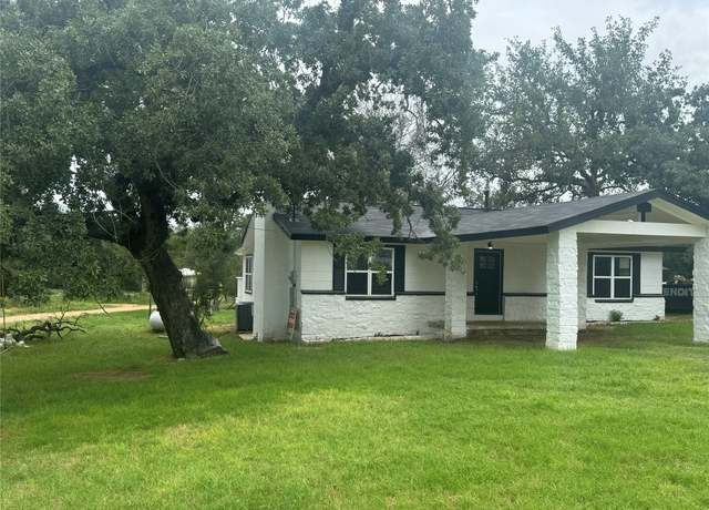 Property at 210 Highcrest Dr, Granite Shoals, TX 78654, 2 beds, 2 baths
