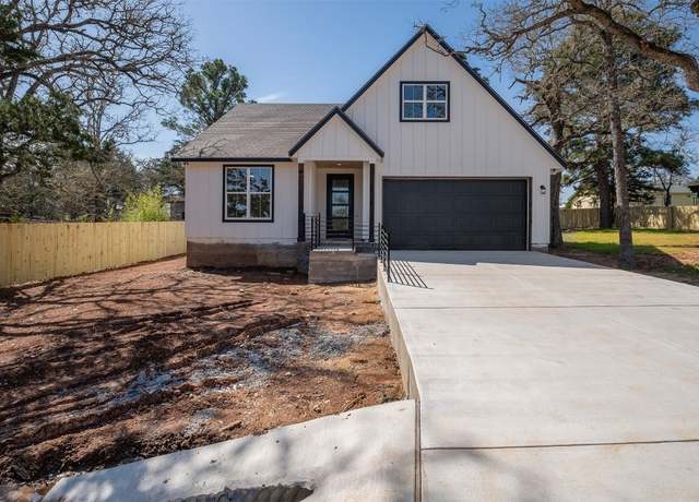 Property at 113 Eaglenest Ct, Smithville, TX 78957, 4 beds, 3 baths
