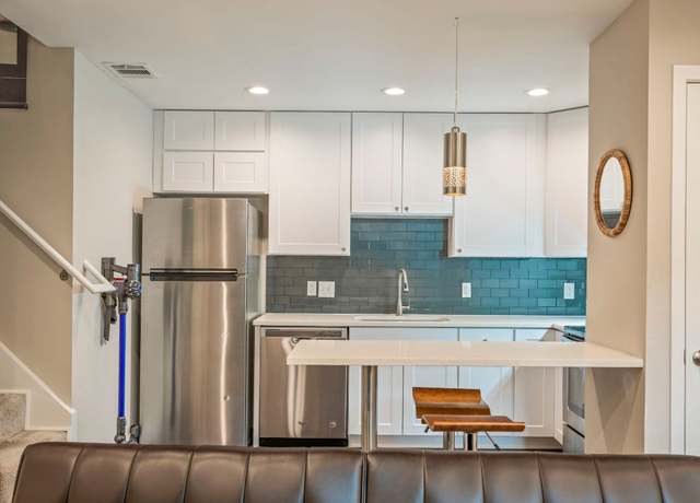 Property at 935 La Posada Dr #148, Austin, TX 78752, 2 beds, 2 baths