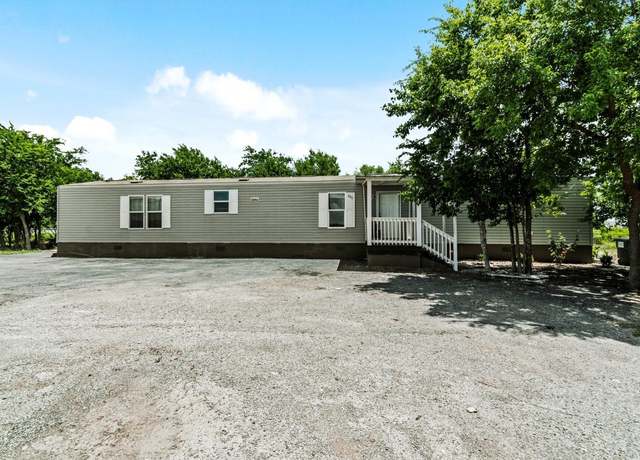 Property at 205 Arrowhead Cv, Kyle, TX 78640, 3 beds, 2 baths