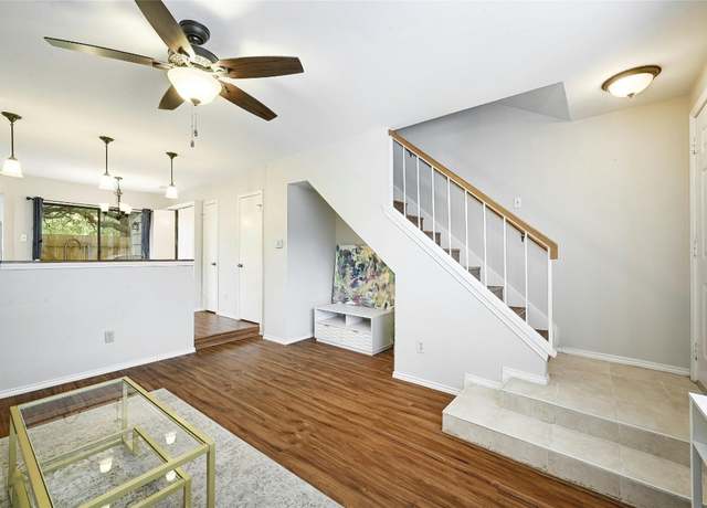 Property at 1411 Gracy Farms Ln #69, Austin, TX 78758, 2 beds, 1.5 baths
