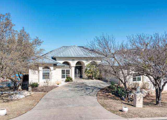 Property at 303 Left Ln, Horseshoe Bay, TX 78657, 4 beds, 3.5 baths