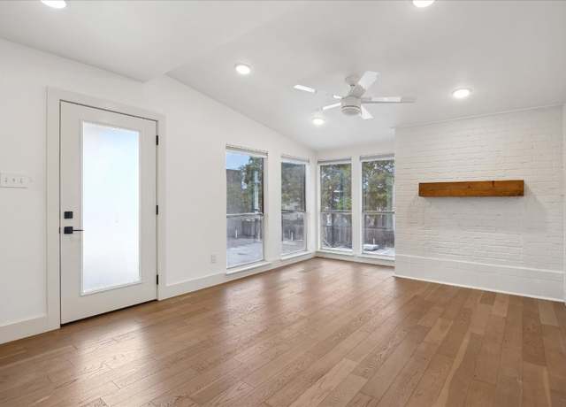 Property at 909 Reinli St #231, Austin, TX 78751, 1 bed, 1 bath