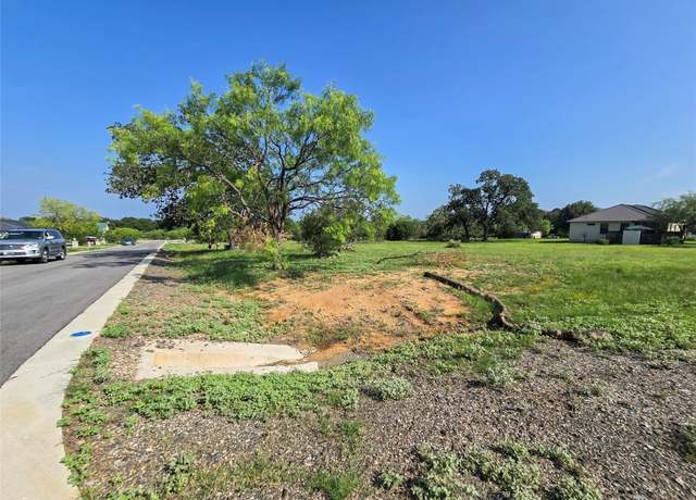 Property at 301 Parallel Cir, Horseshoe Bay, TX 78657