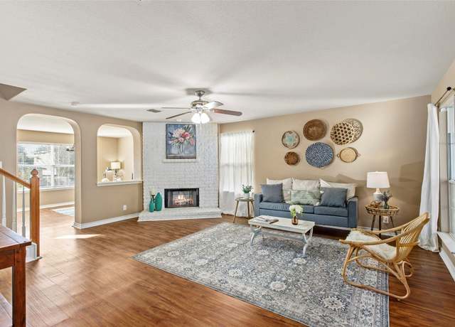 Property at 229 Rocky Ridge Dr, New Braunfels, TX 78130, 3 beds, 2.5 baths