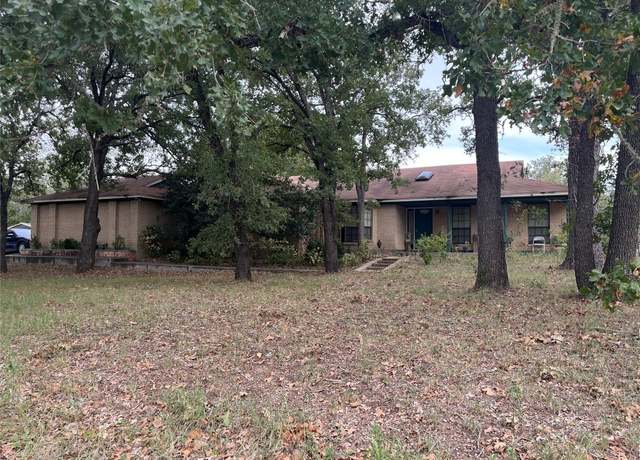 Property at 207 Flint Ridge St, Bastrop, TX 78602, 3 beds, 2 baths