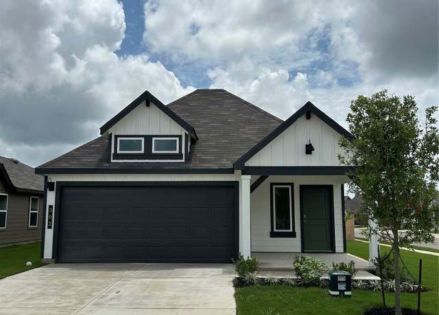 Property at 302 Pickel Dr, Rockdale, TX 76567, 3 beds, 2 baths