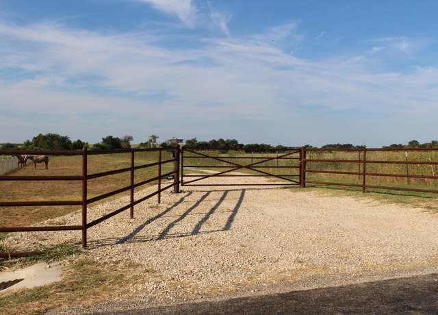 Property at 700 County Road 330 Rd, Granger, TX 76530