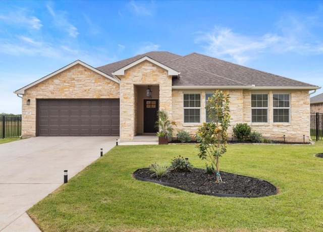 Property at 115 Loon Dr, Bastrop, TX 78602, 4 beds, 2 baths