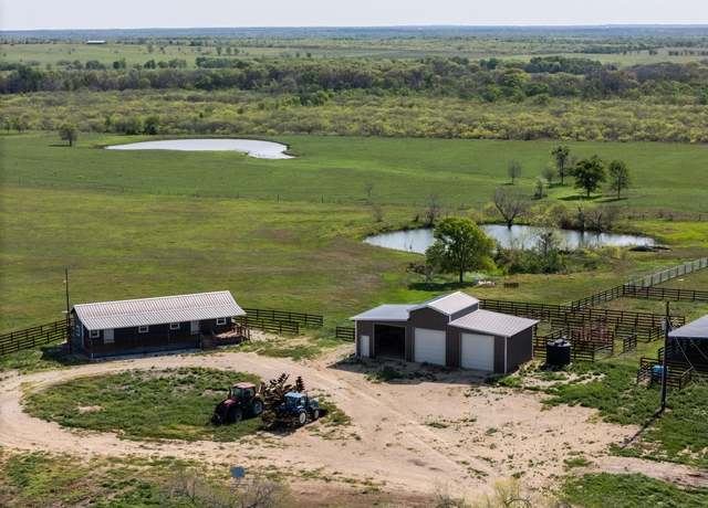 Property at 62 County Road 448, Waelder, TX 78959, 2 beds, 1 bath