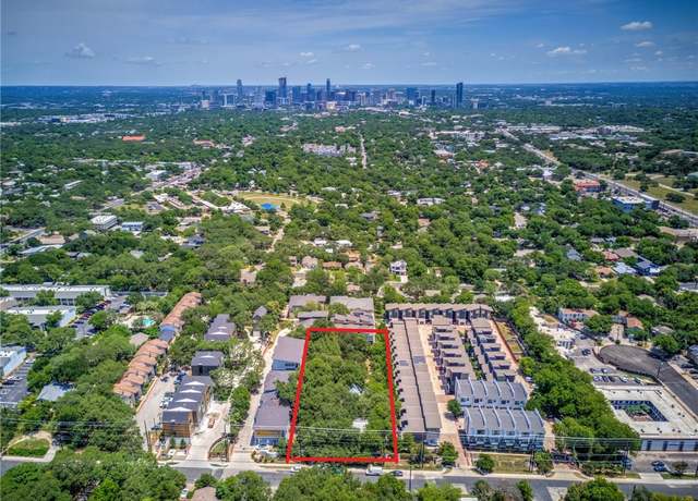 Property at 400 W Alpine Rd, Austin, TX 78704, 7 beds, 3 baths