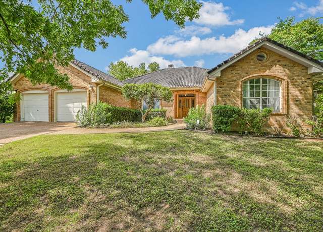 Property at 10020 Wild Dunes Dr, Austin, TX 78747, 4 beds, 2.5 baths